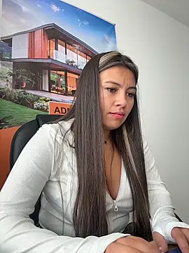 Snapshot of LIZ-06_ chatting on 4, 3, 2026 LIZ-06 online show from 4, 3, 2026