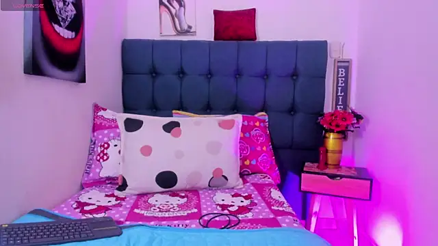 Snapshot of Hellen_starx chatting on 26, 10, 2025 Hellen starx online show from 26, 10, 2025