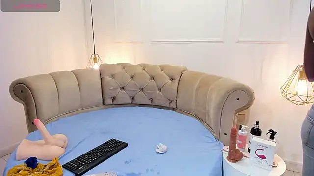 briannaduque online show from 4, 3, 2025