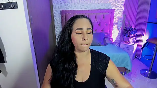 ashleylove prg online show from 28, 10, 2025