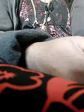 Cute-chinny online show from 25, 1, 2025