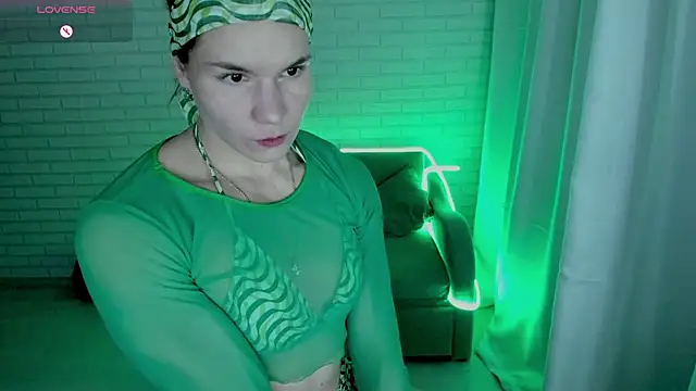 Lisa Ray online show from 17, 2, 2025