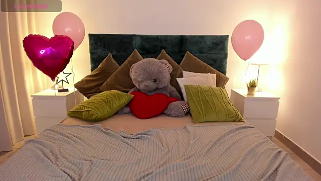 AmA lia  online show from 6, 3, 2025