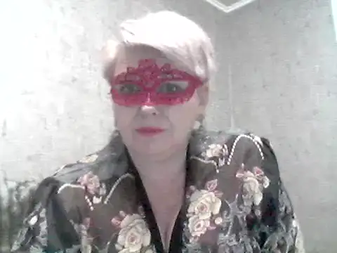 Lisa Suzie online show from 5, 1, 2025