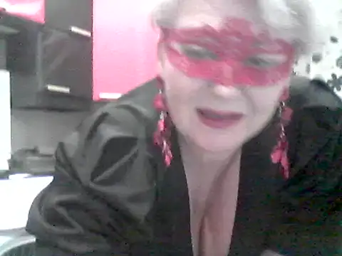 Lisa Suzie online show from 10, 9, 2025
