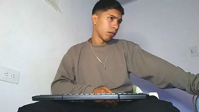 maximo vega newv online show from 11, 3, 2026