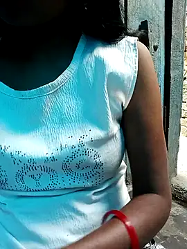 Snapshot of Kajal__Mehra chatting on 29, 10, 2025 Kajal Mehra online show from 29, 10, 2025