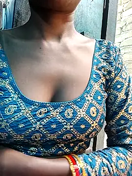 Snapshot of Kajal__Mehra chatting on 7, 11, 2025 Kajal Mehra online show from 7, 11, 2025