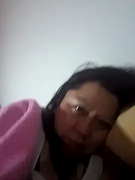 Snapshot of Darly_Gomez chatting on 19, 11, 2025 Darly Gomez online show from 19, 11, 2025