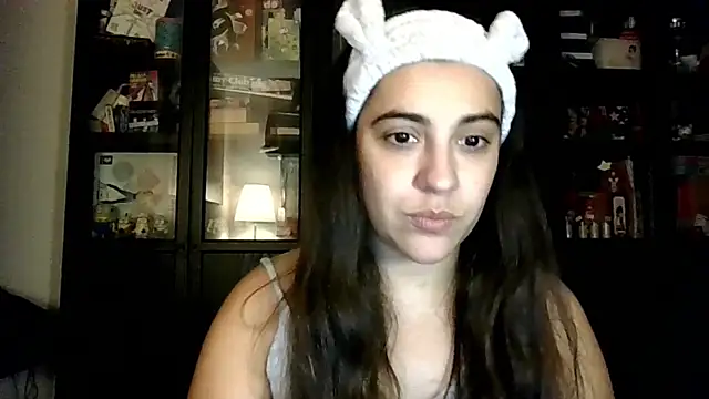 Snapshot of Ursumi1 chatting on 8, 11, 2025 Ursumi1 online show from 8, 11, 2025