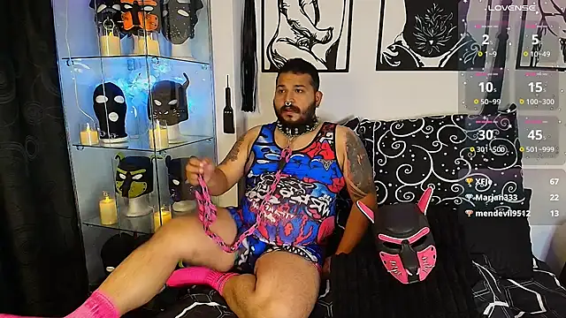 Snapshot of dannybear_ chatting on 12, 1, 2025 dannybear online show from 12, 1, 2025