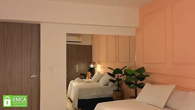 SHARONN     online show from 29, 10, 2025