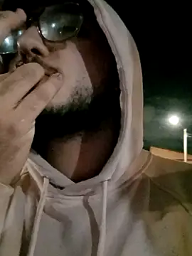 Snapshot of Nene1325 chatting on 19, 12, 2024 Nene1325 online show from 19, 12, 2024