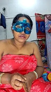 Snapshot of Real_Desi_Couple chatting on 1, 1, 2025 Real Desi Couple online show from 1, 1, 2025