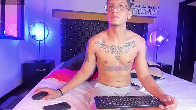 JoshMillerr  online show from 8, 1, 2025