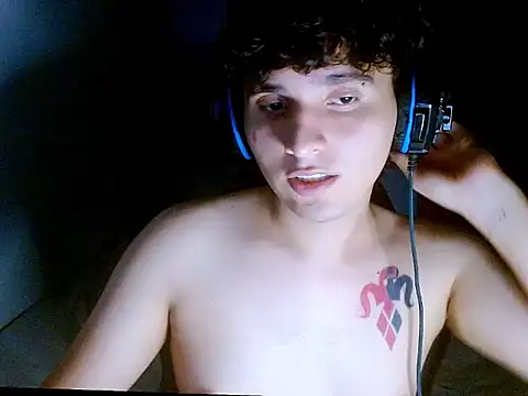 Snapshot of Charley_quin chatting on 9, 4, 2026 Charley quin online show from 9, 4, 2026