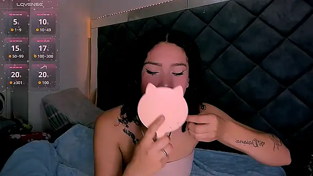 Nellyhills online show from 15, 10, 2025