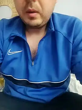 Snapshot of CuteMan33 chatting on 17, 10, 2025 CuteMan33 online show from 17, 10, 2025