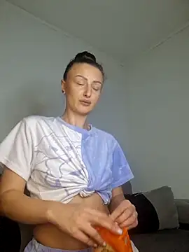 AudreyJoy online show from 16, 2, 2025