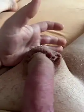 Snapshot of EhemannTotti chatting on 25, 9, 2025 EhemannTotti online show from 25, 9, 2025