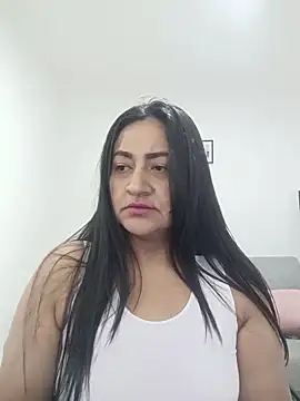 Adele Sweett online show from 19, 11, 2025