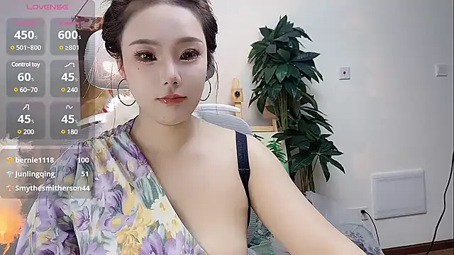 ChuChu1991 online show from 13, 12, 2024