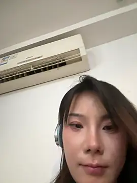 Snapshot of ChuChu1991 chatting on 6, 4, 2026 ChuChu1991 online show from 6, 4, 2026