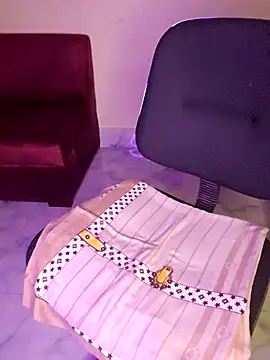 Olivia3 online show from 9, 11, 2025