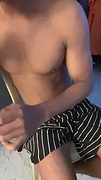 Snapshot of nick__yy chatting on 28, 10, 2025 nick yy online show from 28, 10, 2025