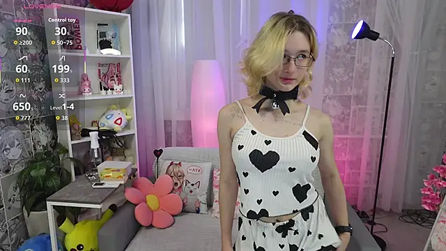 Snapshot of Silva-Tail chatting on 12, 9, 2025 Silva-Tail online show from 12, 9, 2025