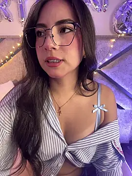 Snapshot of Melody_04 chatting on 18, 2, 2026 Melody 04 online show from 18, 2, 2026