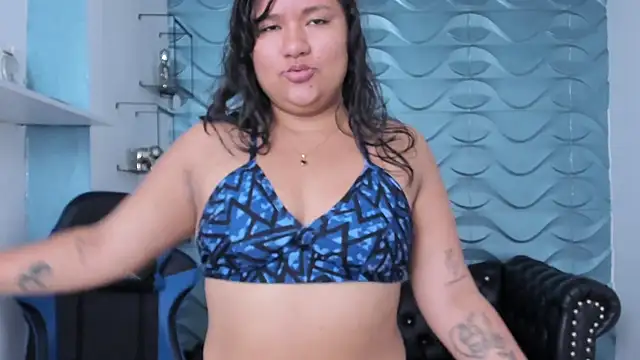 natasha adams22 online show from 26, 1, 2025