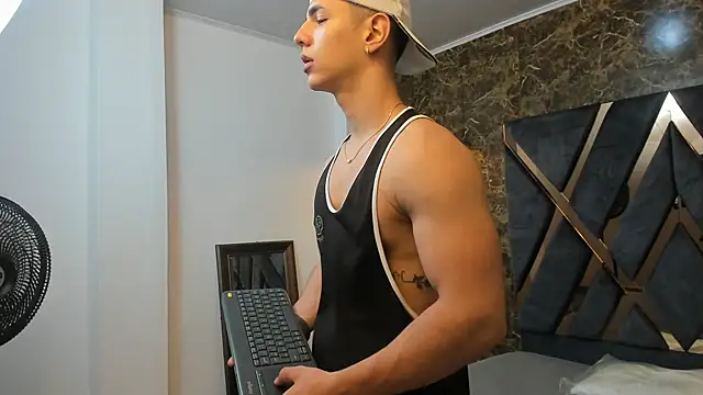 Snapshot of Flynn_Riider chatting on 26, 12, 2024 Flynn Riider online show from 26, 12, 2024