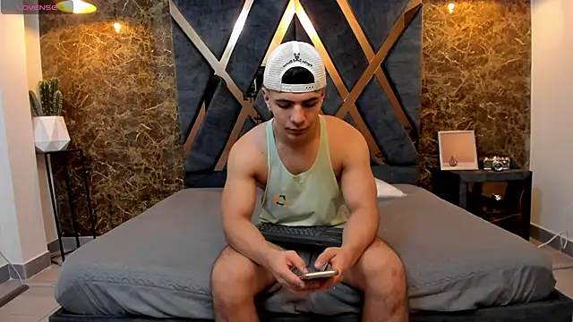 Snapshot of Flynn_Riider chatting on 13, 2, 2025 Flynn Riider online show from 13, 2, 2025