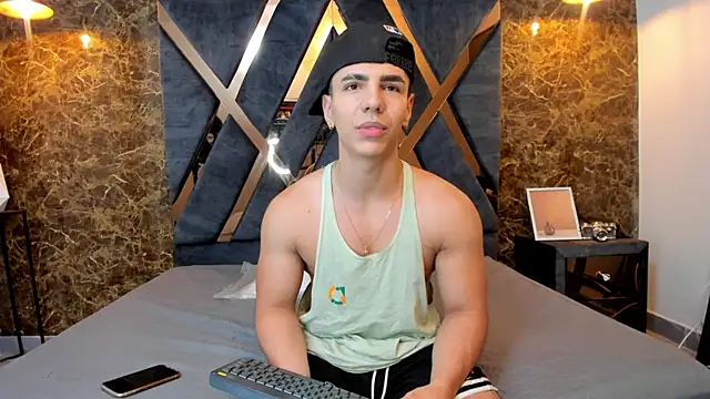 Snapshot of Flynn_Riider chatting on 19, 2, 2025 Flynn Riider online show from 19, 2, 2025