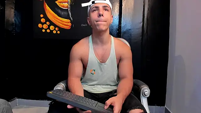Snapshot of Flynn_Riider chatting on 9, 3, 2025 Flynn Riider online show from 9, 3, 2025