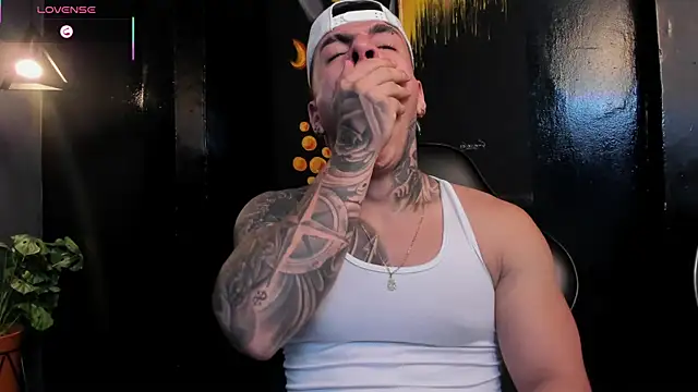 Flynn Riider online show from 22, 12, 2025