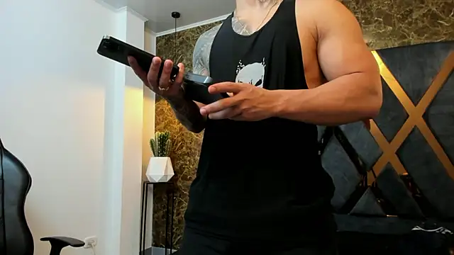 Flynn Riider online show from 13, 3, 2026