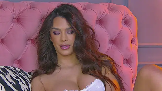 Nicole Diva online show from 6, 1, 2025