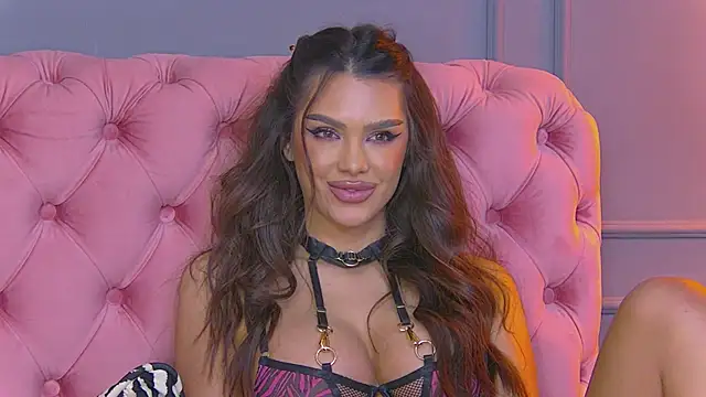 Nicole Diva online show from 6, 1, 2025