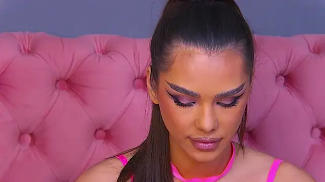 Nicole Diva online show from 9, 1, 2025