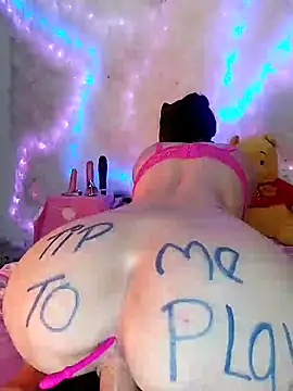 Snapshot of Sweety-Cat chatting on 4, 1, 2025 Sweety-Cat online show from 4, 1, 2025