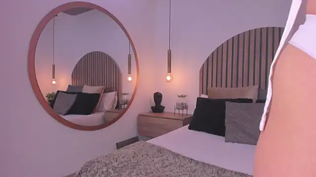 Snapshot of StefaBrown chatting on 16, 10, 2025 StefaBrown online show from 16, 10, 2025