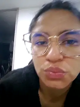 Snapshot of StefaBrown chatting on 29, 10, 2025 StefaBrown online show from 29, 10, 2025