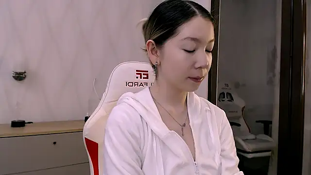 Babby Rabbit online show from 10, 11, 2025