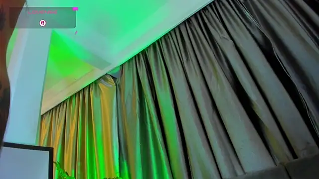 Snapshot of SofiDavid chatting on 16, 11, 2025 SofiDavid online show from 16, 11, 2025