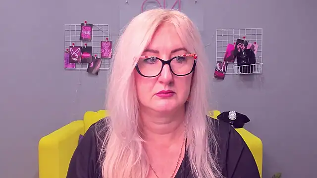 ChristyBrooks online show from 30, 12, 2024