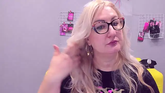 ChristyBrooks online show from 15, 1, 2025