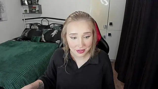 LinaTruly online show from 22, 9, 2025