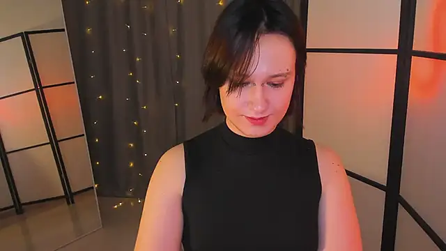 Nicole Cidman online show from 18, 2, 2025